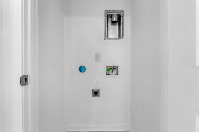 1704 OAKWOOD ST, Memphis, TN 38108