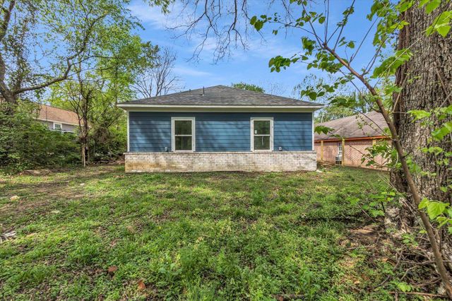 1704 OAKWOOD ST, Memphis, TN 38108