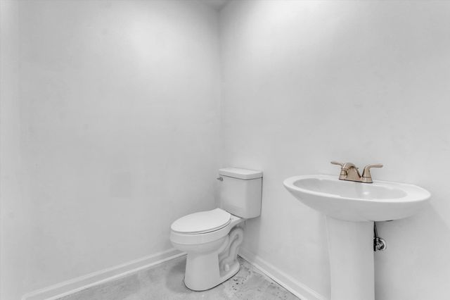 1704 OAKWOOD ST, Memphis, TN 38108