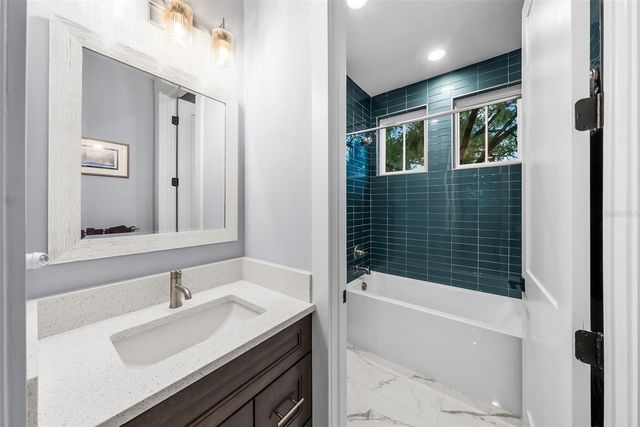 607 12TH AVENUE S, St Petersburg, FL 33701