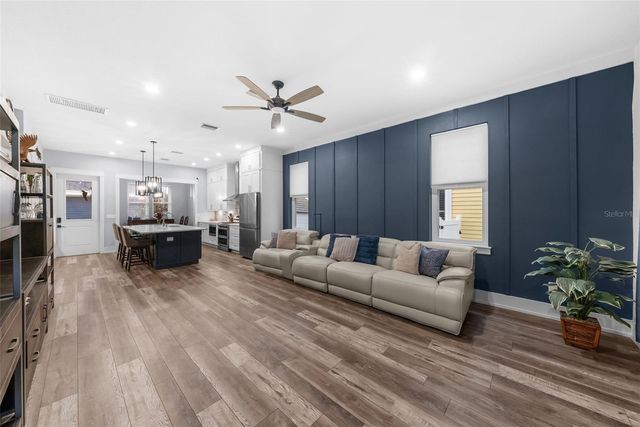 607 12TH AVENUE S, St Petersburg, FL 33701