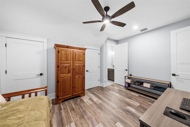 607 12TH AVENUE S, St Petersburg, FL 33701