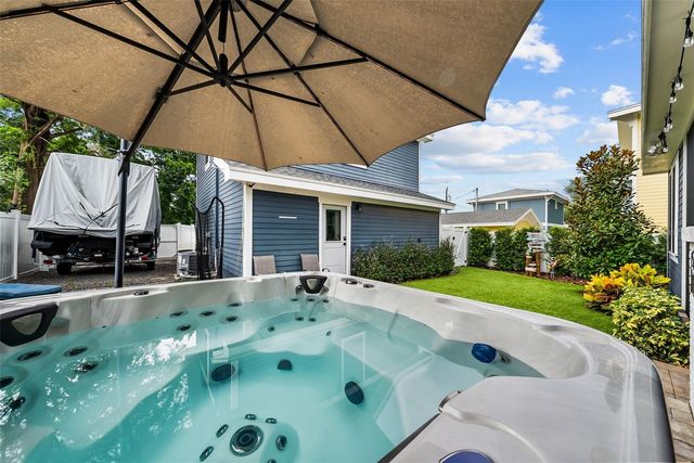 607 12TH AVENUE S, St Petersburg, FL 33701