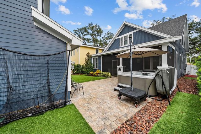 607 12TH AVENUE S, St Petersburg, FL 33701