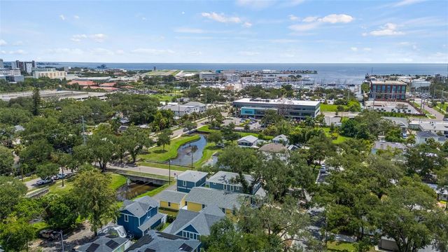 607 12TH AVENUE S, St Petersburg, FL 33701