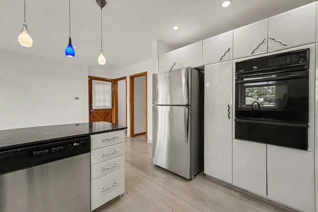 10324 S Claremont Avenue, Chicago, IL 60643