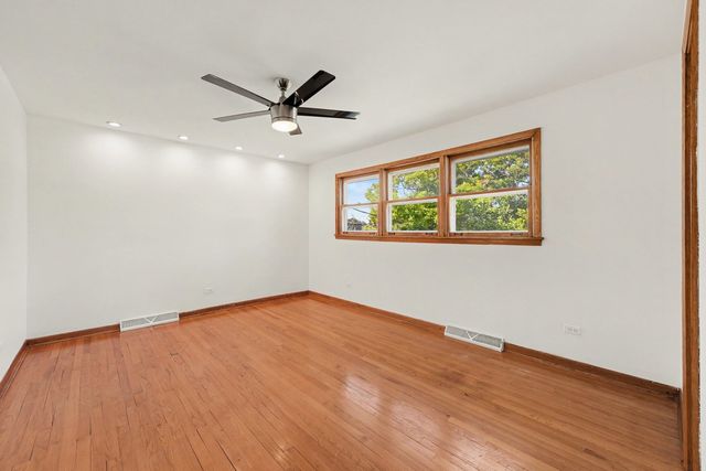 10324 S Claremont Avenue, Chicago, IL 60643