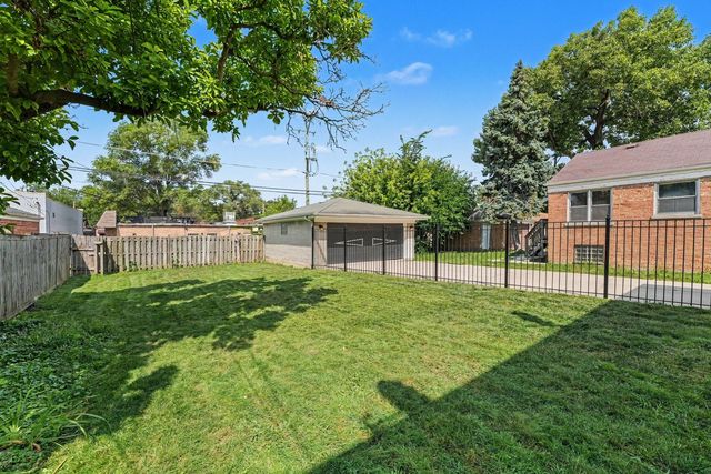 10324 S Claremont Avenue, Chicago, IL 60643
