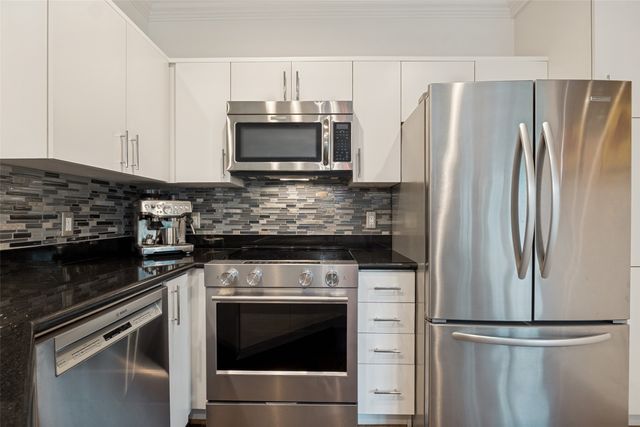 3400 Welborn Street 323, Dallas, TX 75219