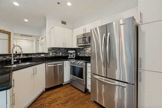 3400 Welborn Street 323, Dallas, TX 75219