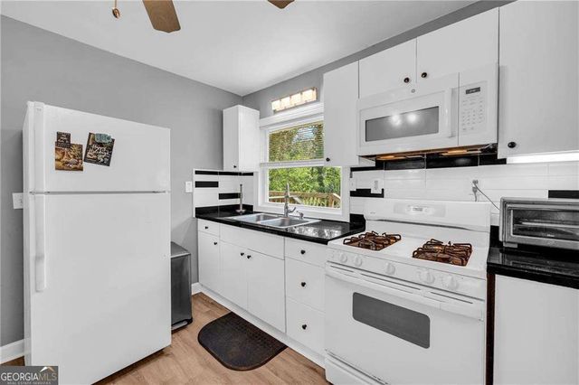 3351 Phillips Circle, Decatur, GA 30032