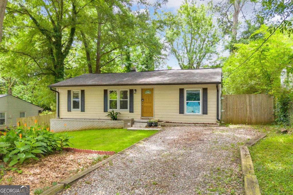 3351 Phillips Circle, Decatur, GA 30032