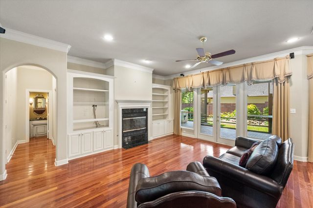 6100 Forest River Drive, Fort Worth, TX 76112