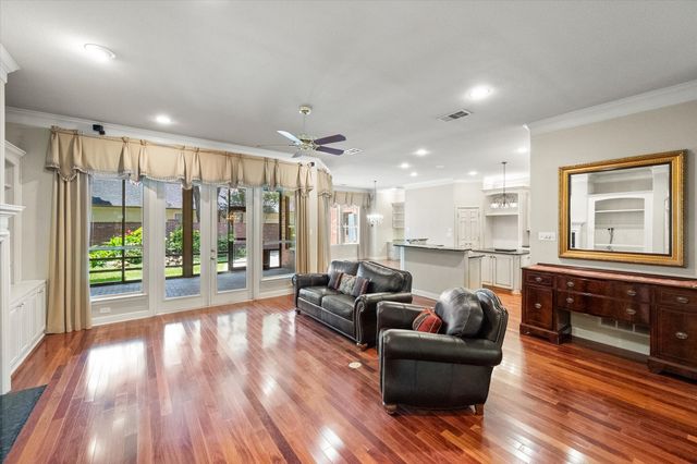 6100 Forest River Drive, Fort Worth, TX 76112