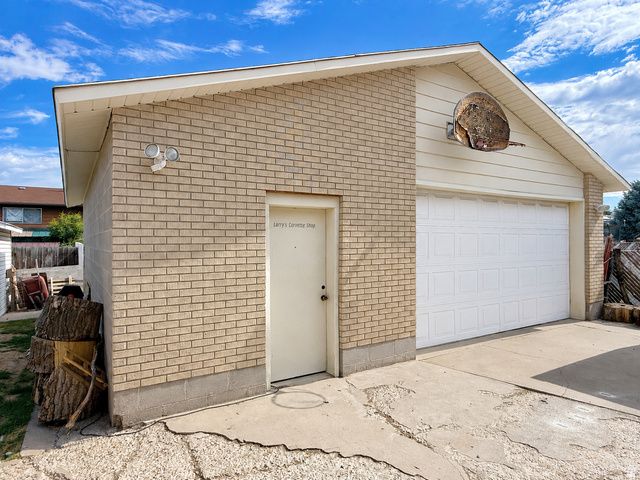 3676 W 4700 S, Roy, UT 84067