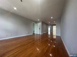 258 Old River Road, Edgewater, NJ 07020