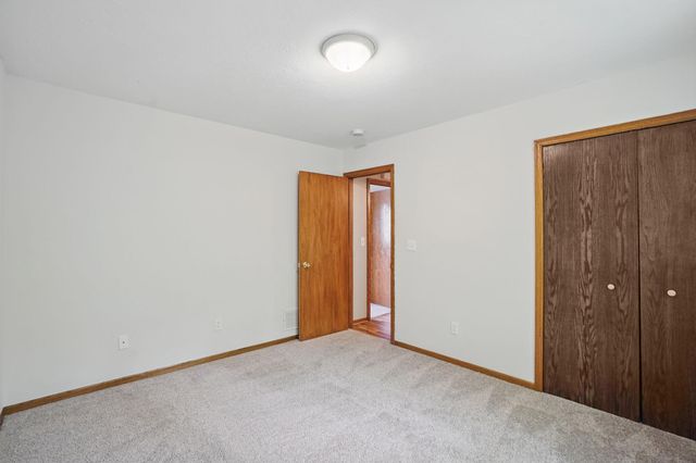 109 Robert Road, Jordan, MN 55352