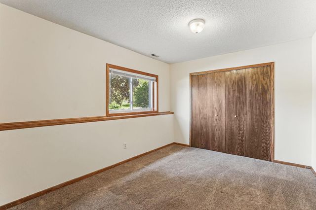 109 Robert Road, Jordan, MN 55352