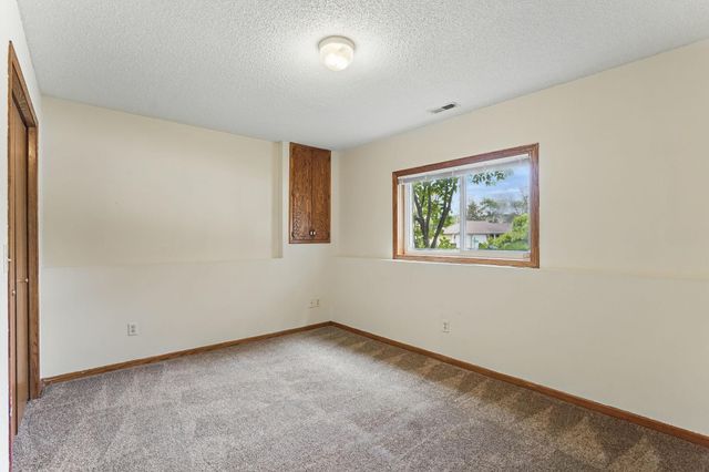 109 Robert Road, Jordan, MN 55352