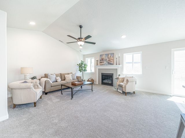 3803 Luchu Street 103, Medford, OR 97504