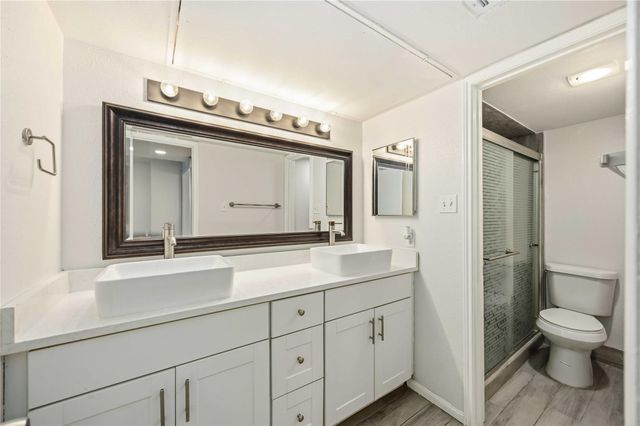 2100 Tanglewilde Street 531, Houston, TX 77063