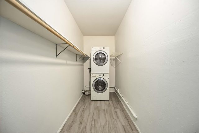 2100 Tanglewilde Street 531, Houston, TX 77063