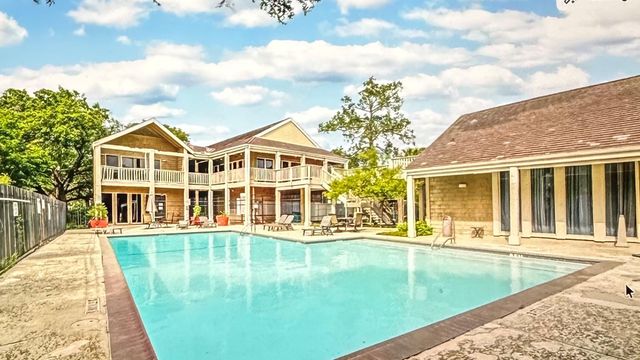 2100 Tanglewilde Street 531, Houston, TX 77063