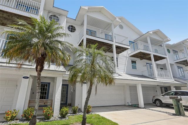 113 YACHT CLUB CIRCLE, North Redington Beach, FL 33708