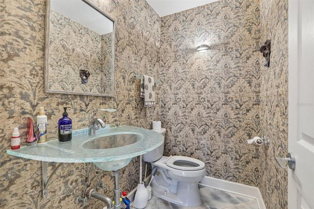 113 YACHT CLUB CIRCLE, North Redington Beach, FL 33708