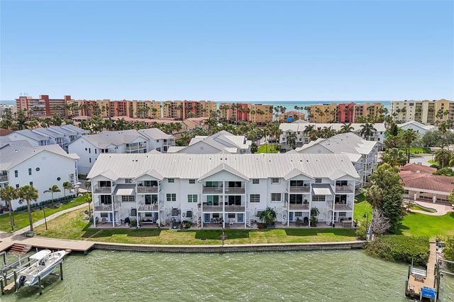 113 YACHT CLUB CIRCLE, North Redington Beach, FL 33708