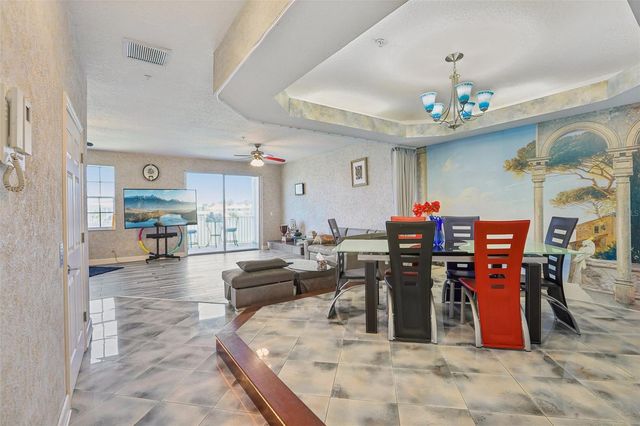 113 YACHT CLUB CIRCLE, North Redington Beach, FL 33708