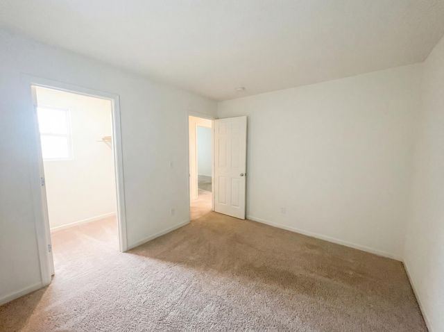 11088 International Dr, Rancho Cordova, CA 95670