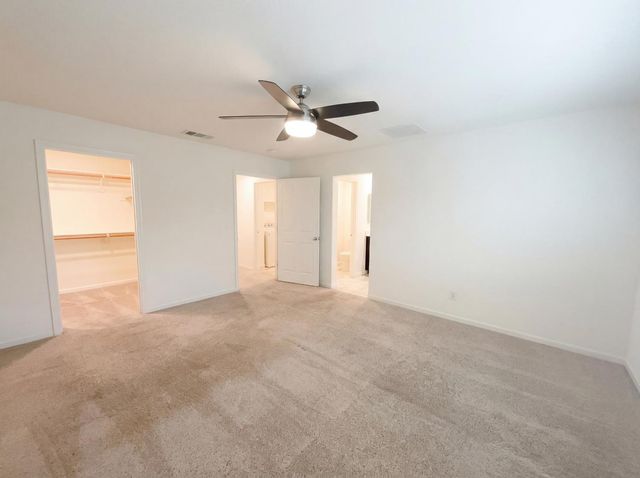 11088 International Dr, Rancho Cordova, CA 95670