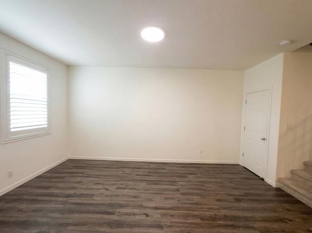 11088 International Dr, Rancho Cordova, CA 95670