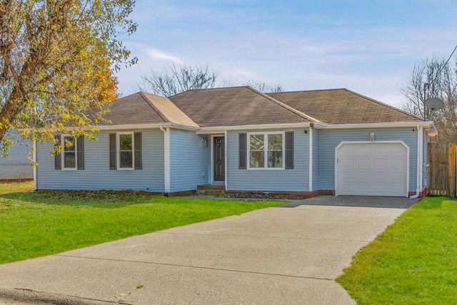 151 Man O War Dr, Oak Grove, KY 42262