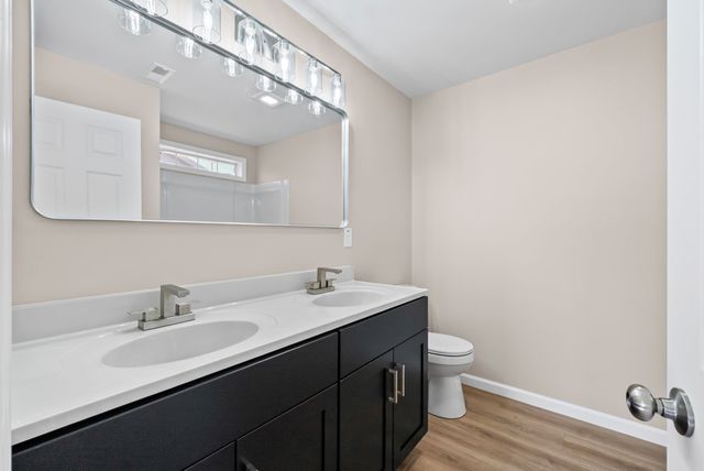 151 Man O War Dr, Oak Grove, KY 42262