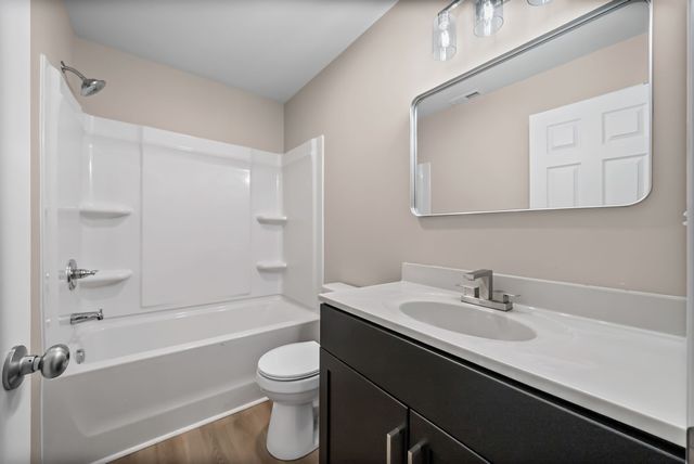 151 Man O War Dr, Oak Grove, KY 42262