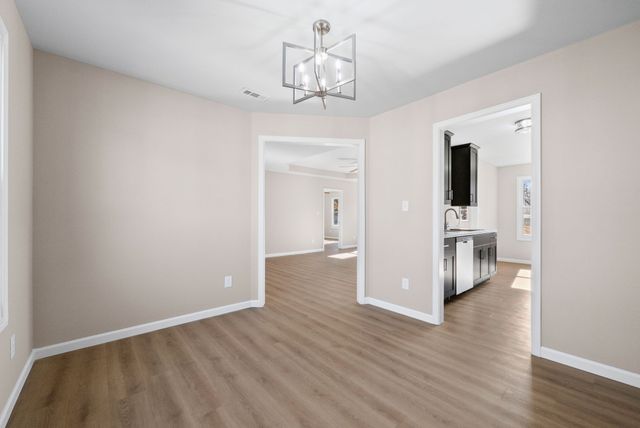 151 Man O War Dr, Oak Grove, KY 42262