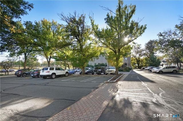 146 High Street 201, Milford, CT 06460