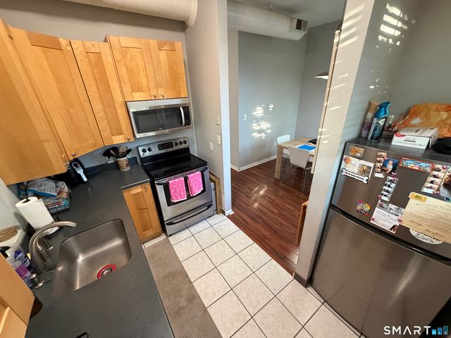 146 High Street 201, Milford, CT 06460