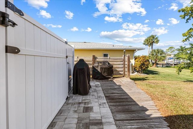 830 PARK ROAD, Englewood, FL 34223