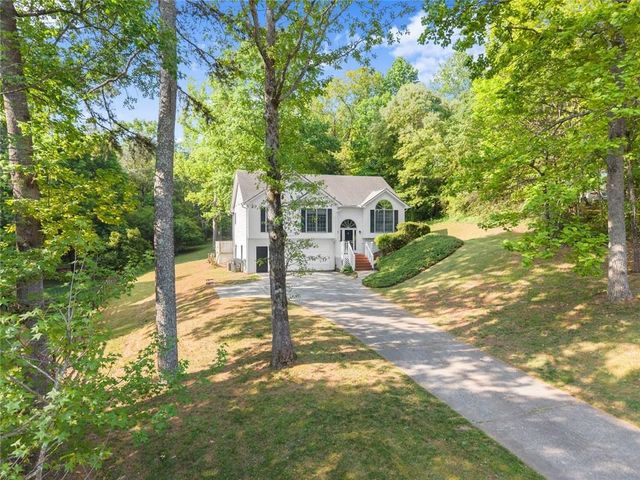 74 Blacks Mill Trace E, Dawsonville, GA 30534