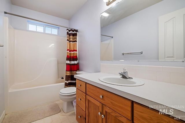 2918 Airport Ave, Caldwell, ID 83605