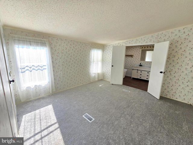 113 WHITE PINE AVE, Hamburg, PA 19526