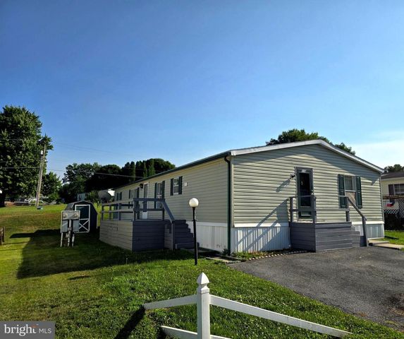 113 WHITE PINE AVE, Hamburg, PA 19526