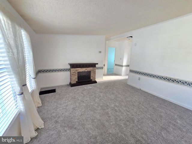 113 WHITE PINE AVE, Hamburg, PA 19526