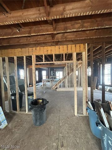 2912 W Erie Avenue, Lorain, OH 44053