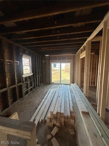 2912 W Erie Avenue, Lorain, OH 44053