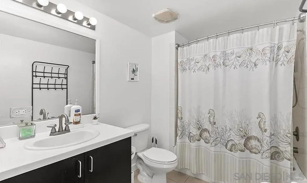 Image 13 of property listing at 1080 Park Blvd 307, San Diego, CA 92101