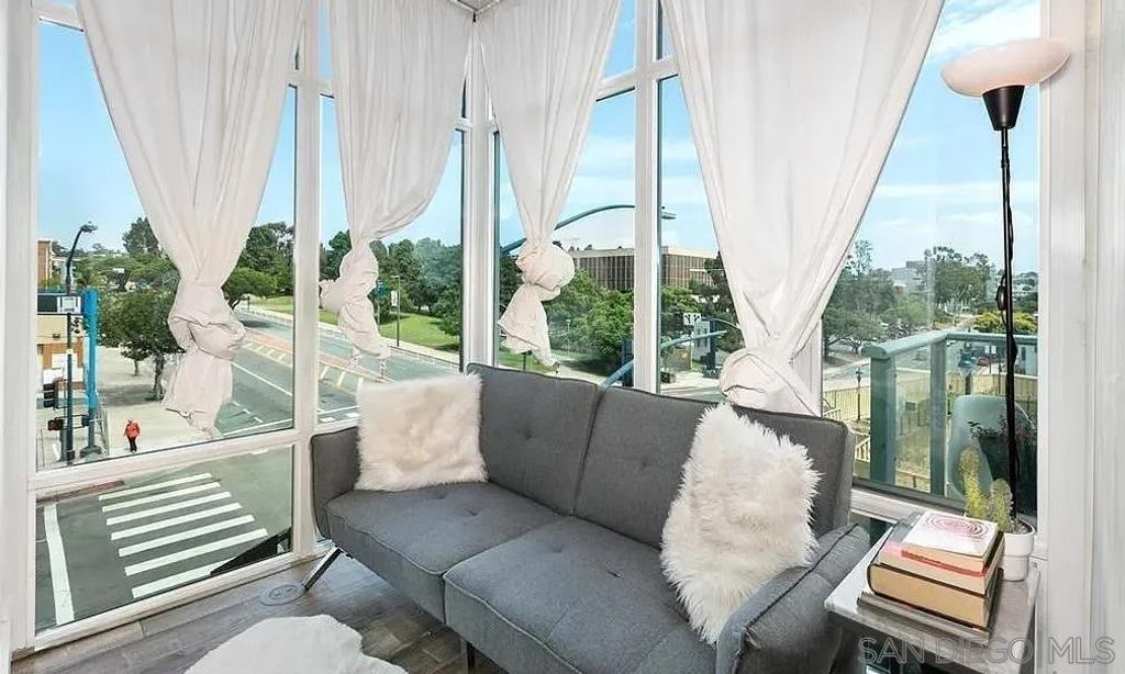 Image 14 of property listing at 1080 Park Blvd 307, San Diego, CA 92101